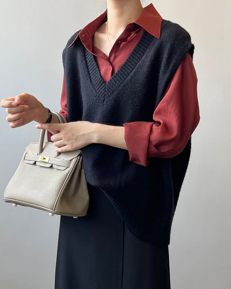 Soft Felt Loose Fit V Neck Sweater Vest