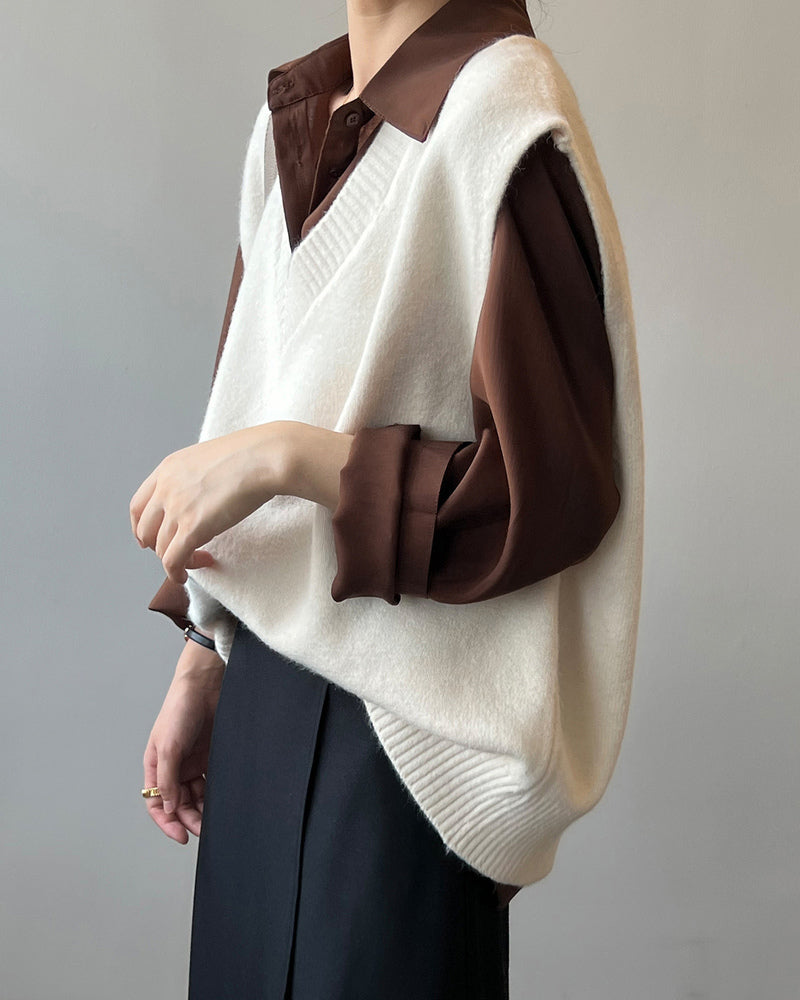 Soft Felt Loose Fit V Neck Sweater Vest