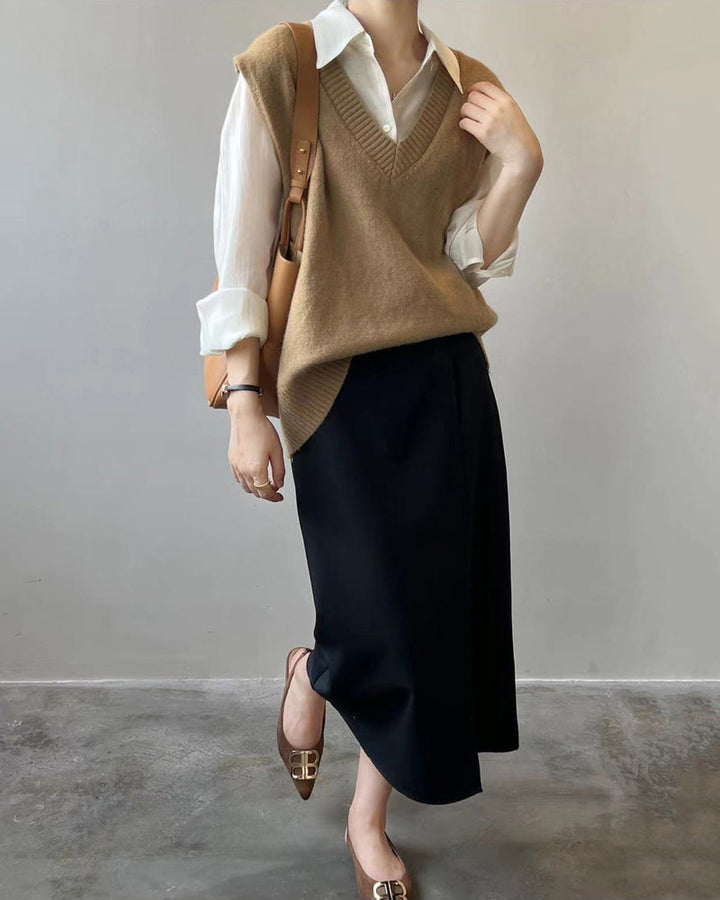 Soft Felt Loose Fit V Neck Sweater Vest