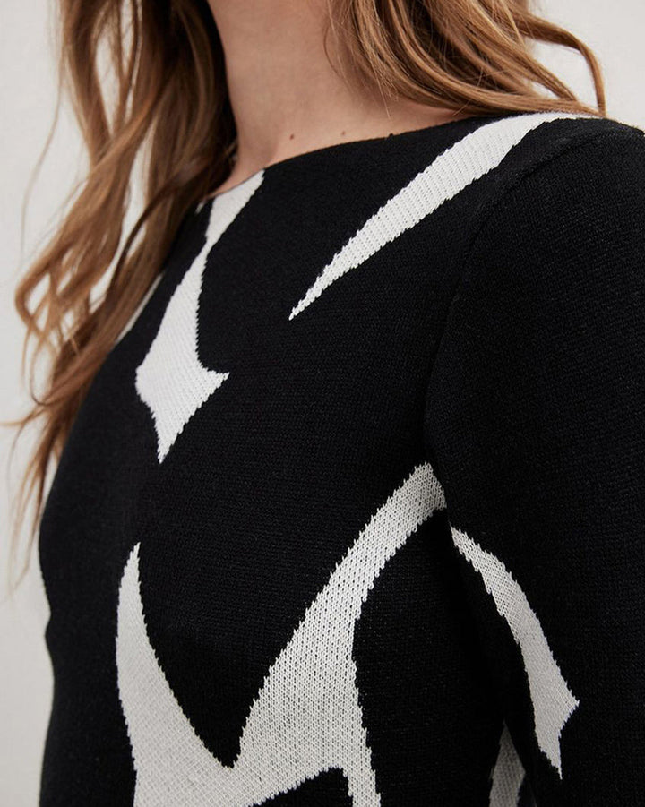 Black And White Long Sleeve Knit Maxi Dress