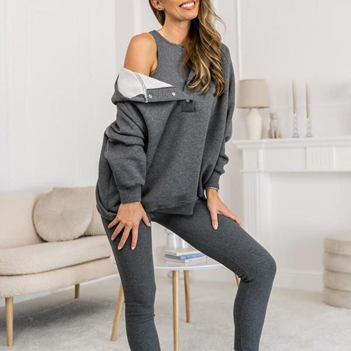 Casual and comfortable hooded sweatshirt suit