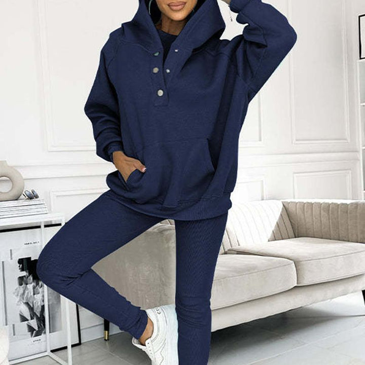 Casual and comfortable hooded sweatshirt suit